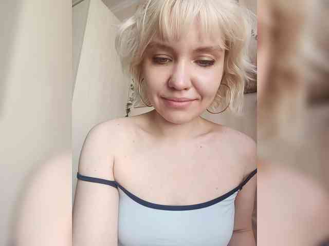LadyAnny webcam