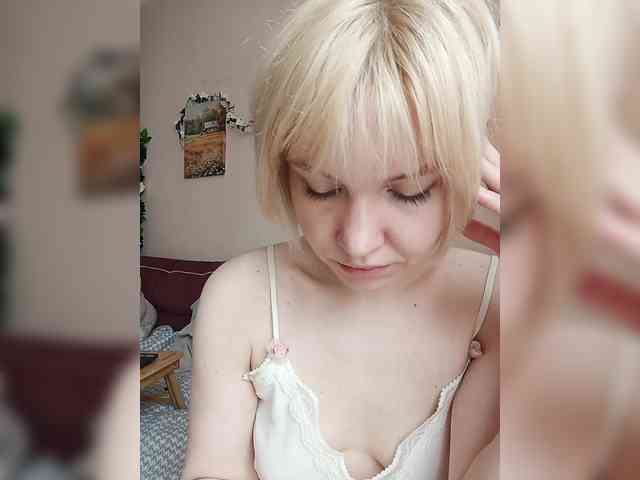 LadyAnny webcam