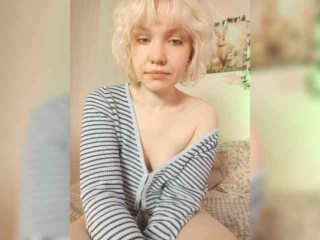LadyAnny webcam