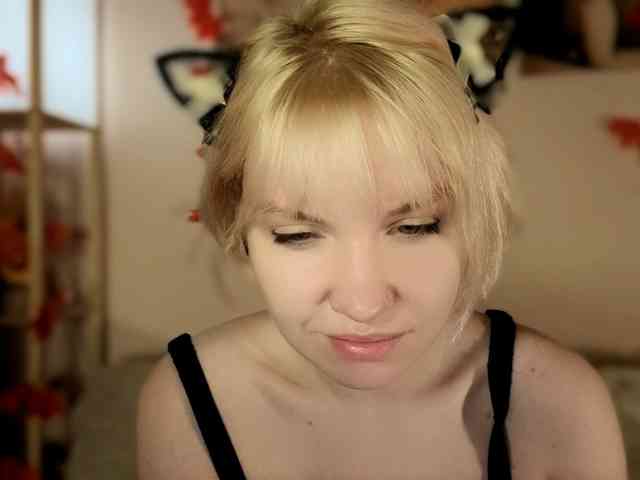 LadyAnny webcam
