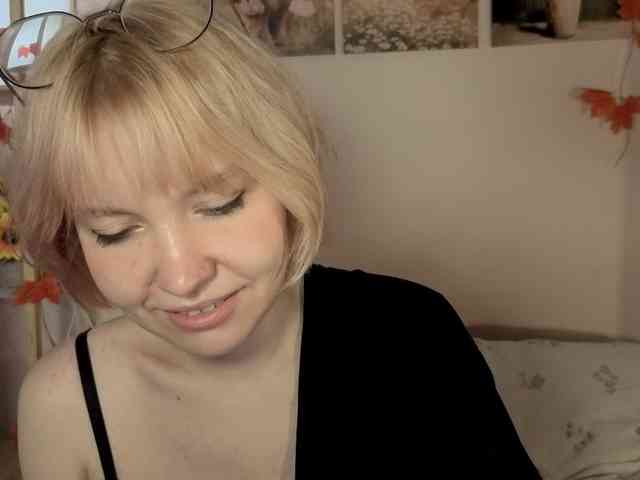 LadyAnny webcam
