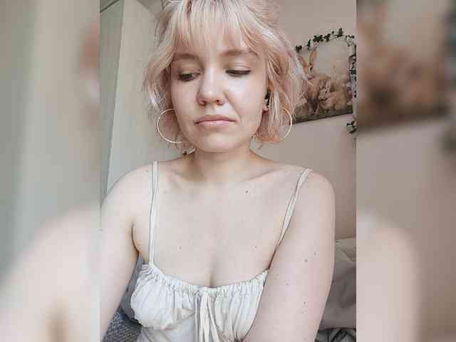 Ladyanny's cam show statistics and live stream