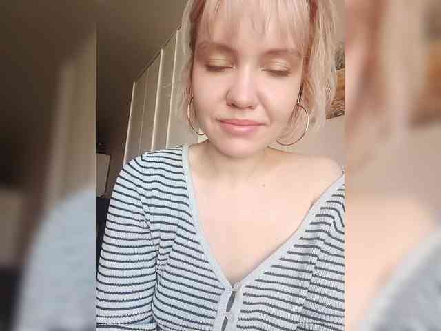 LadyAnny webcam