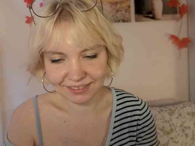 LadyAnny webcam