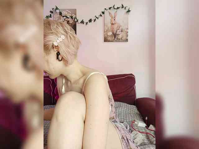 LadyAnny webcam