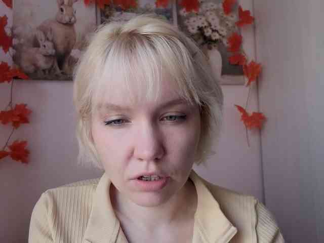 LadyAnny webcam