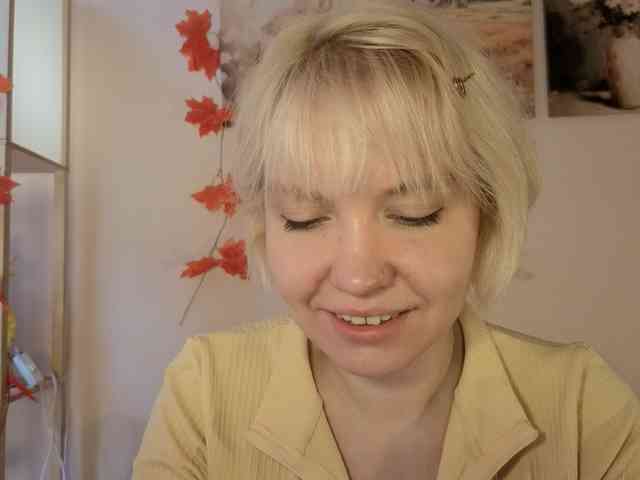 LadyAnny webcam