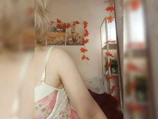 LadyAnny webcam