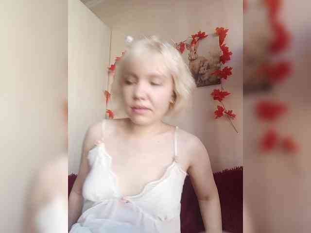 LadyAnny webcam
