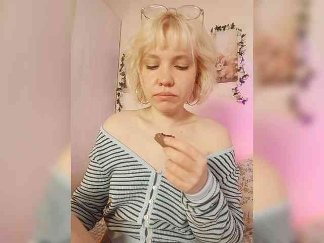 Model: LadyAnny