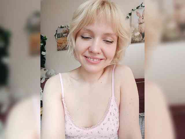 LadyAnny webcam