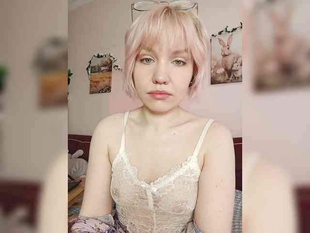 LadyAnny webcam