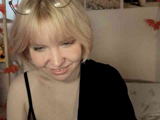 LadyAnny webcam