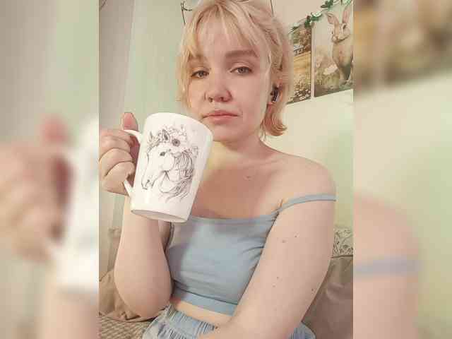 LadyAnny webcam