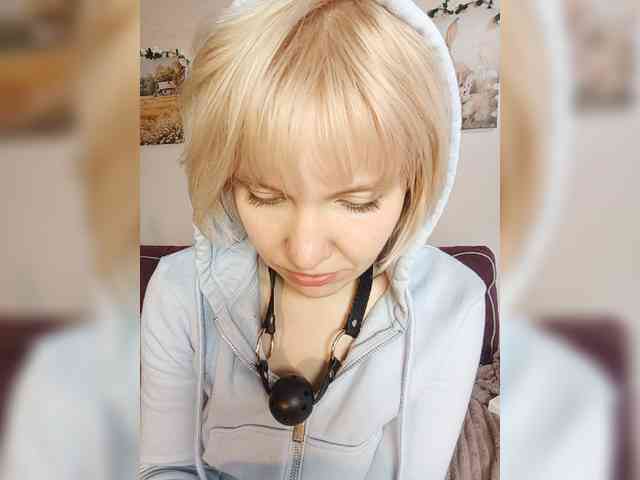 LadyAnny webcam