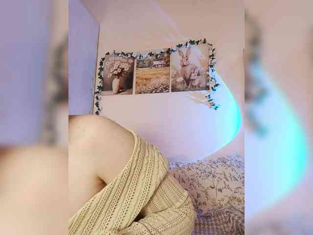 LadyAnny webcam