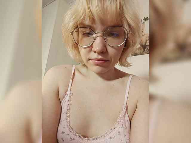 LadyAnny webcam