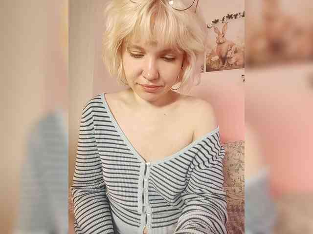 LadyAnny webcam