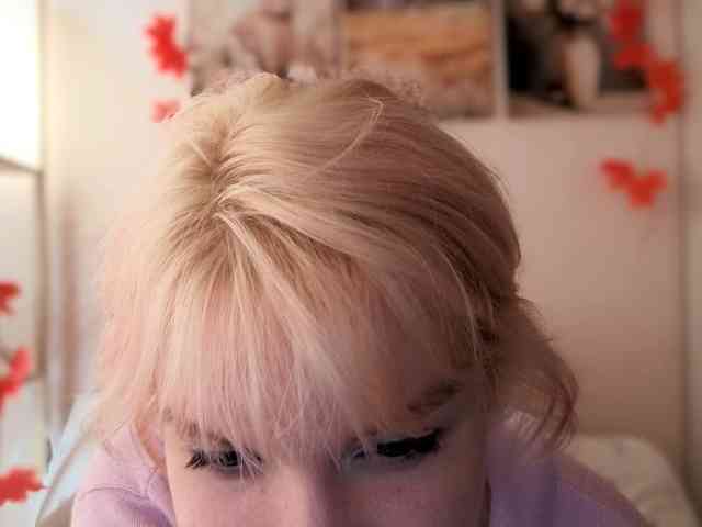 LadyAnny webcam