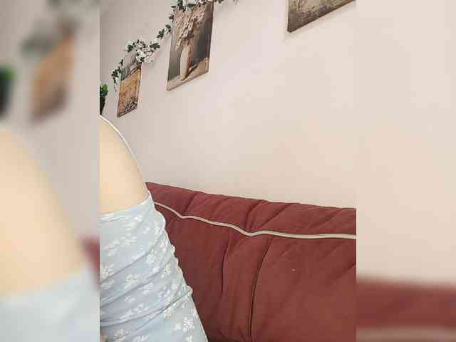 LadyAnny webcam