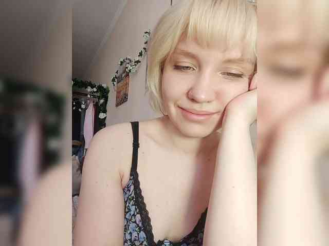 LadyAnny webcam