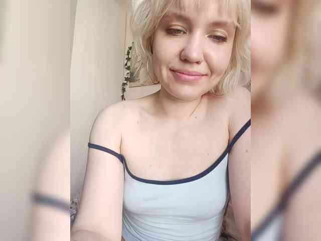 LadyAnny webcam