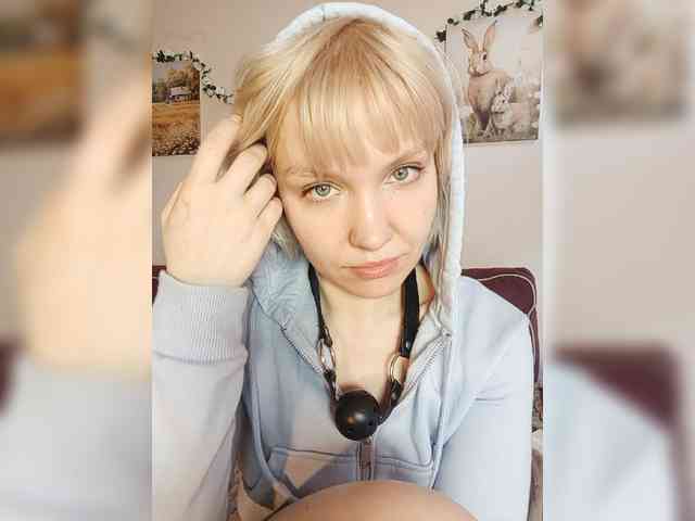 LadyAnny webcam