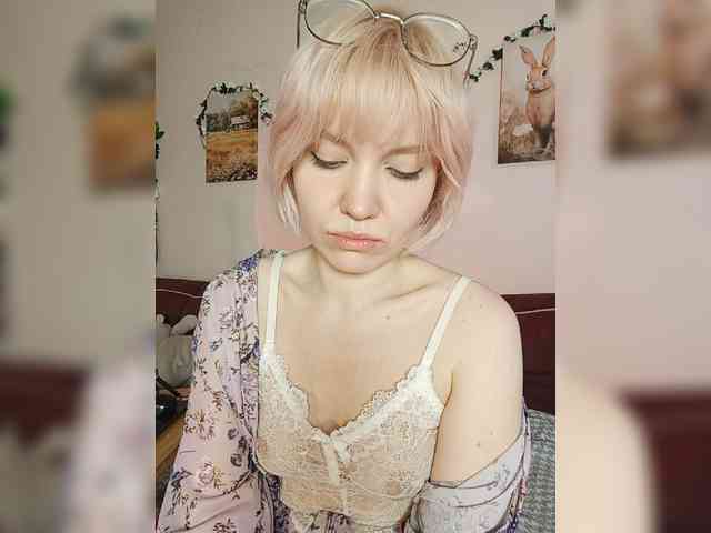 LadyAnny webcam