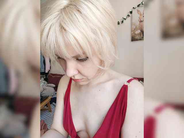 LadyAnny webcam