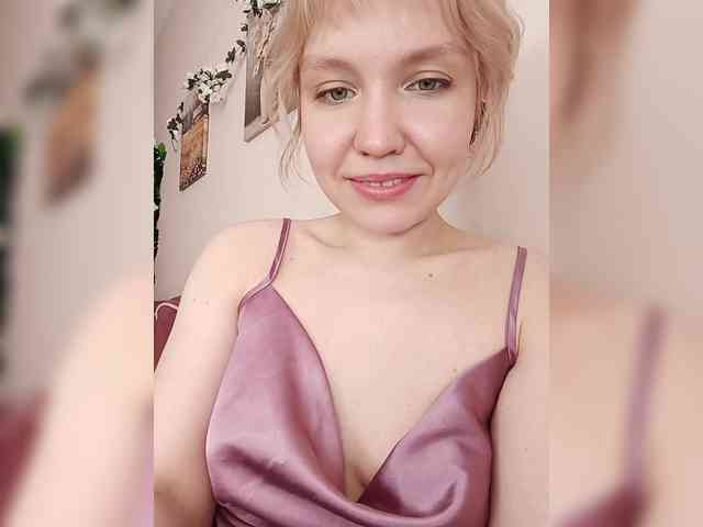 LadyAnny webcam
