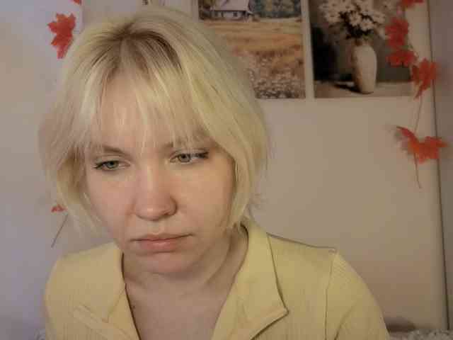 LadyAnny webcam