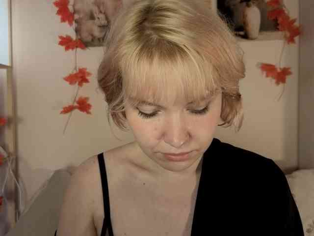 LadyAnny webcam