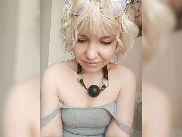LadyAnny webcam