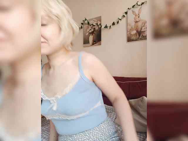 LadyAnny webcam