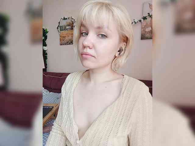 LadyAnny webcam