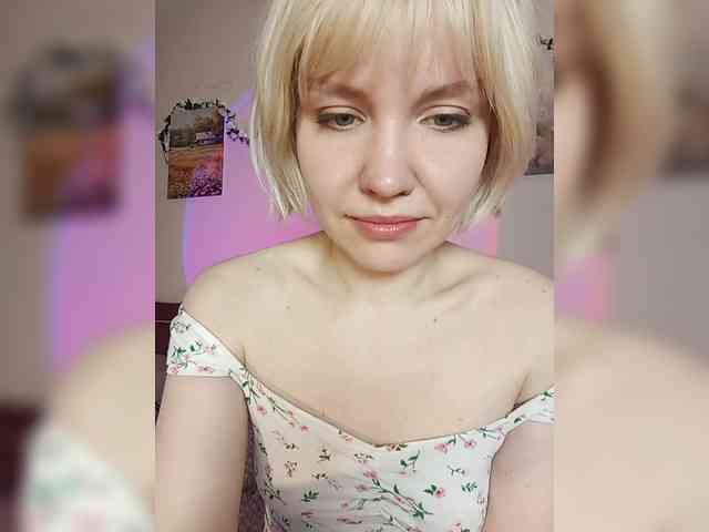 LadyAnny webcam