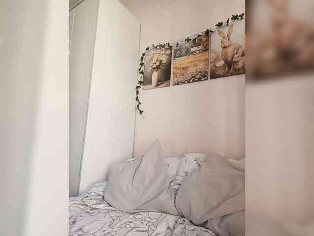 LadyAnny webcam