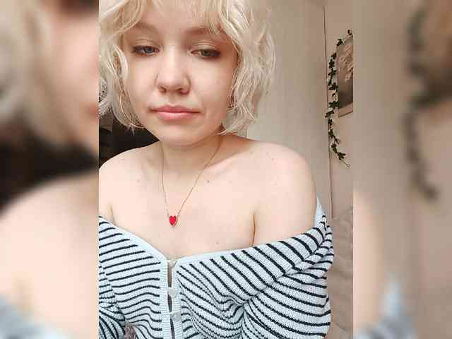 LadyAnny webcam