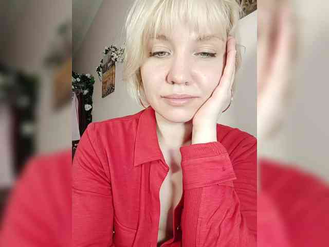 LadyAnny webcam