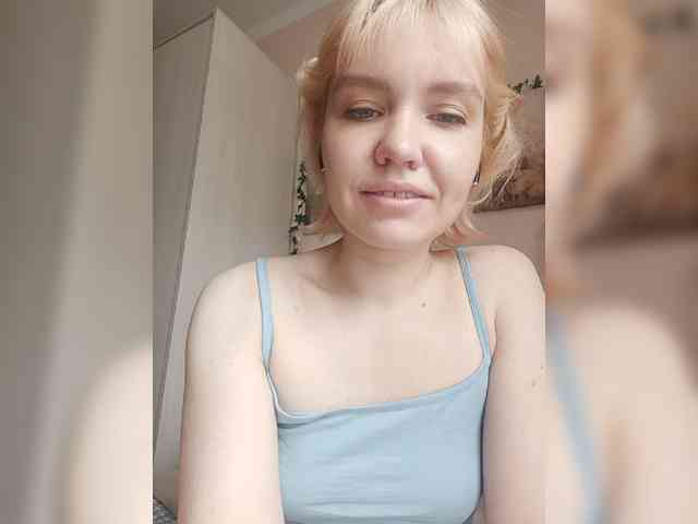 LadyAnny webcam