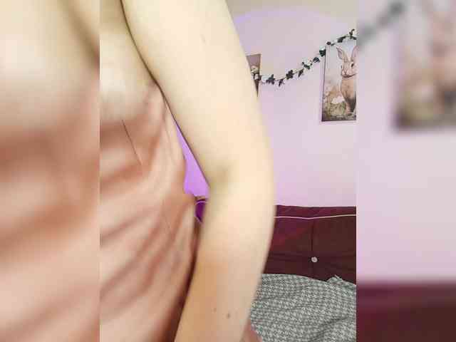 LadyAnny webcam