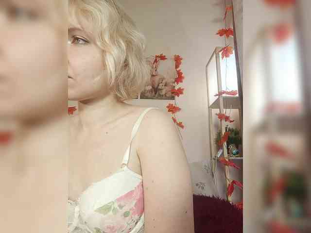 LadyAnny webcam