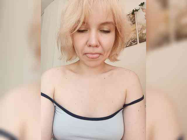 LadyAnny webcam