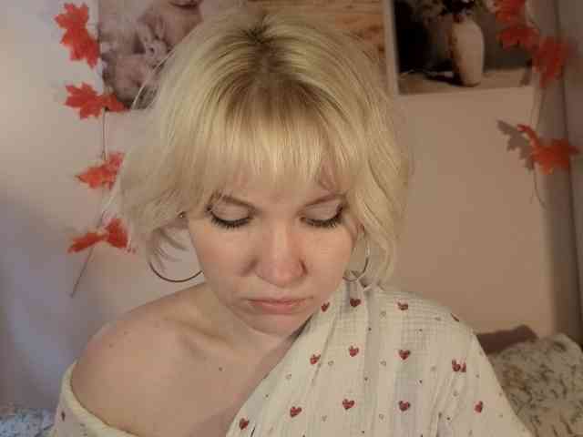 LadyAnny webcam