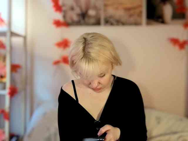 LadyAnny webcam