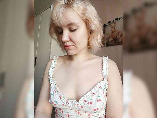 LadyAnny webcam