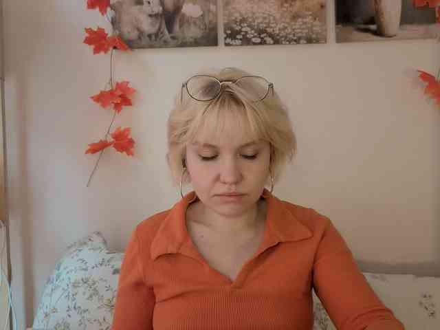 LadyAnny webcam