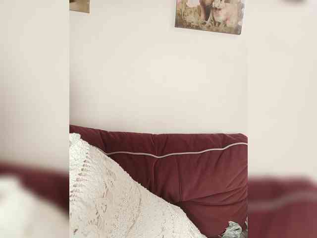LadyAnny webcam