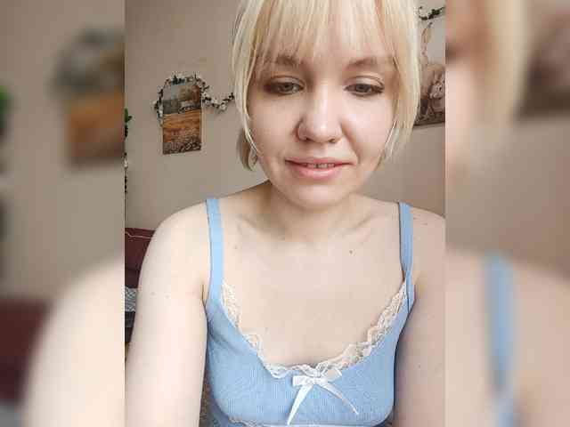 LadyAnny webcam