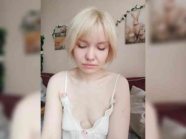 LadyAnny webcam